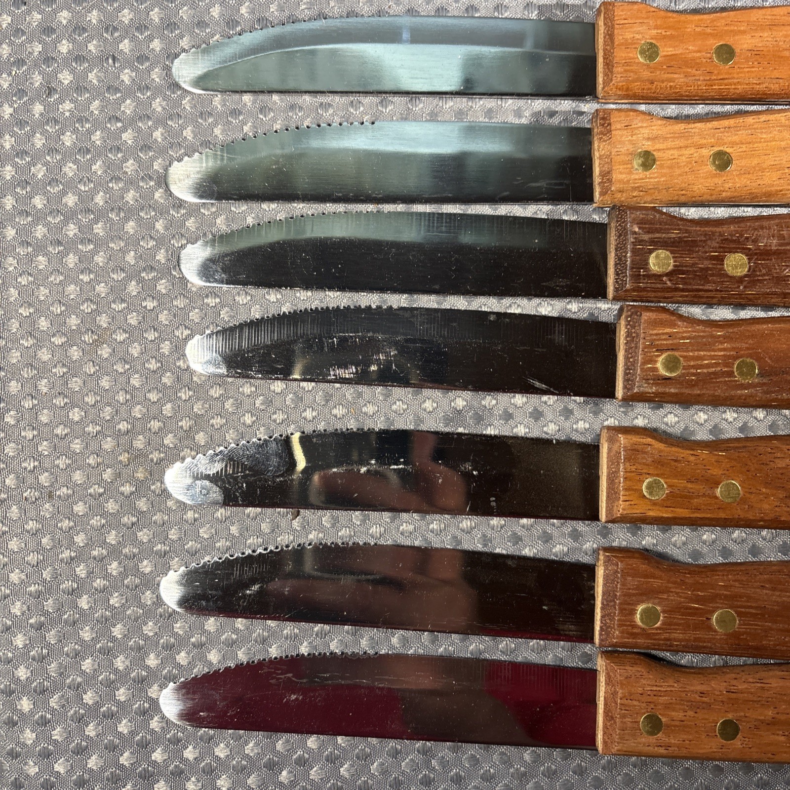 Adcraft WSK-60/B Rounded Blade Gaucho Jumbo Steak Knife with Wood Handle 12 CT