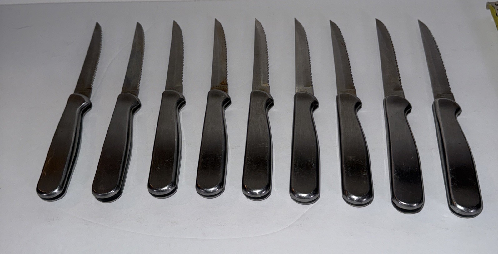 9 Ginsu Heavy Handled Stainless Steel Steak Knives Silver & Black Serrated 8.5”