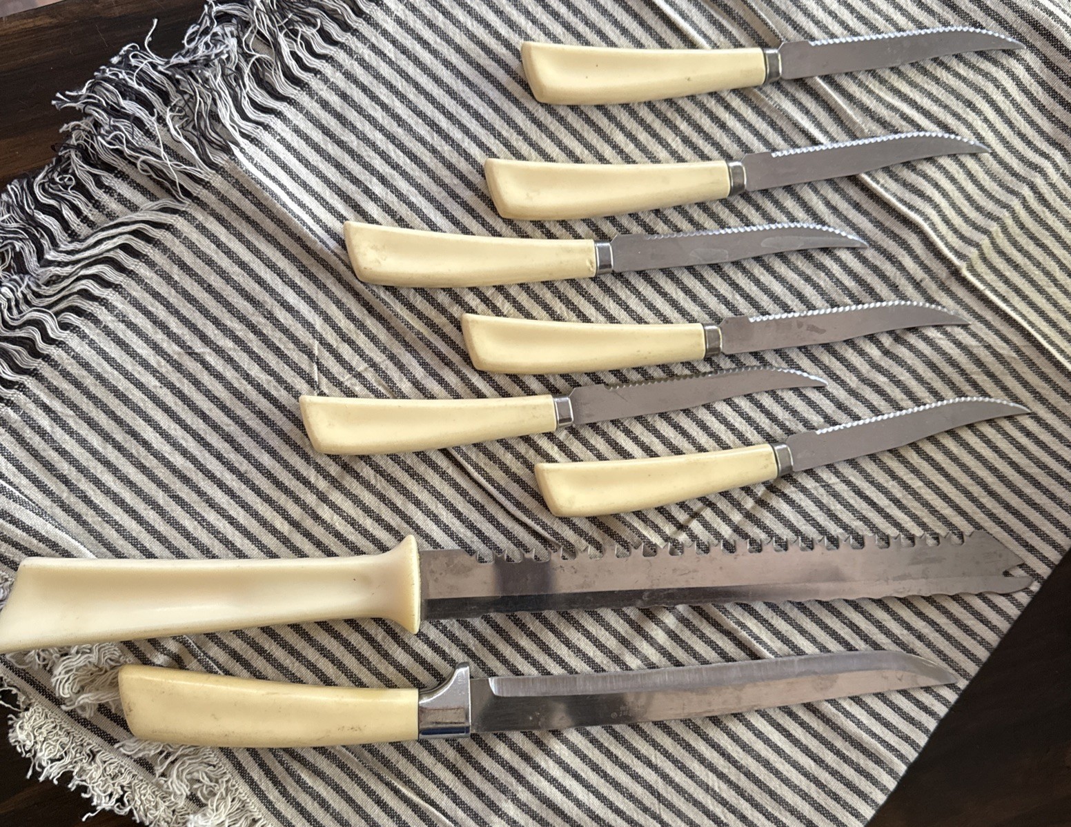 Vintage Lot 6 QUIKUT Stainless Steak Knives Ivory Colored Handle USA Plus 2 More