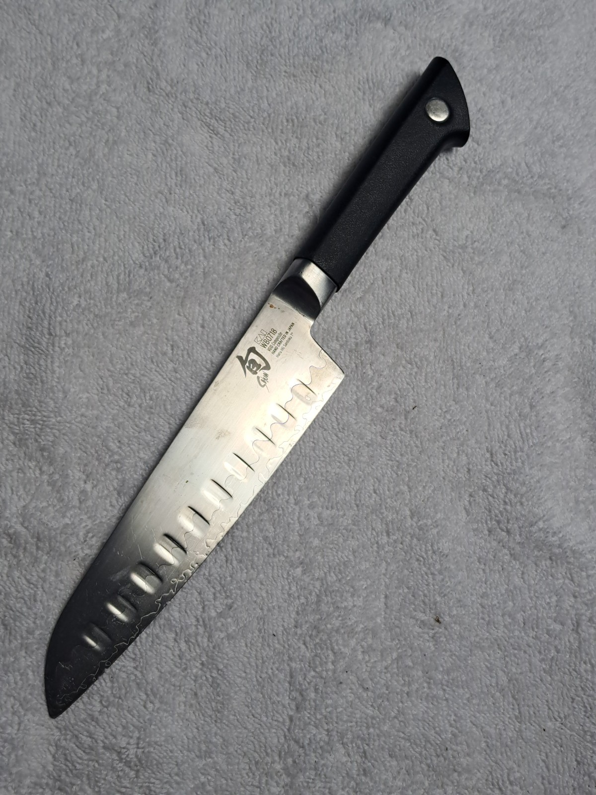 Shun Kai DM 0718 7″ 170mm Damascus Santoku Knife Made in JAPAN Willams Sonoma